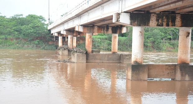 Prefeitura vai construir nova ponte sobre o Rio Vermelho ainda nesta gestão, garante Muniz