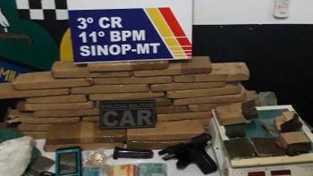 Droga, arma de fogo e munições foram apreendidos (Foto: divulgação PM/MT)