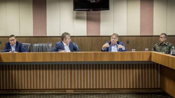 Os decretos foram assinados pelo governador Mauro Mendes no início da tarde desta sexta-feira (20) (Foto: Christiano Antonucci)