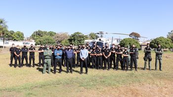 Deputado com os 30 delegados nomeados, este ano, na Academia de Polícia. (Foto: assessoria)