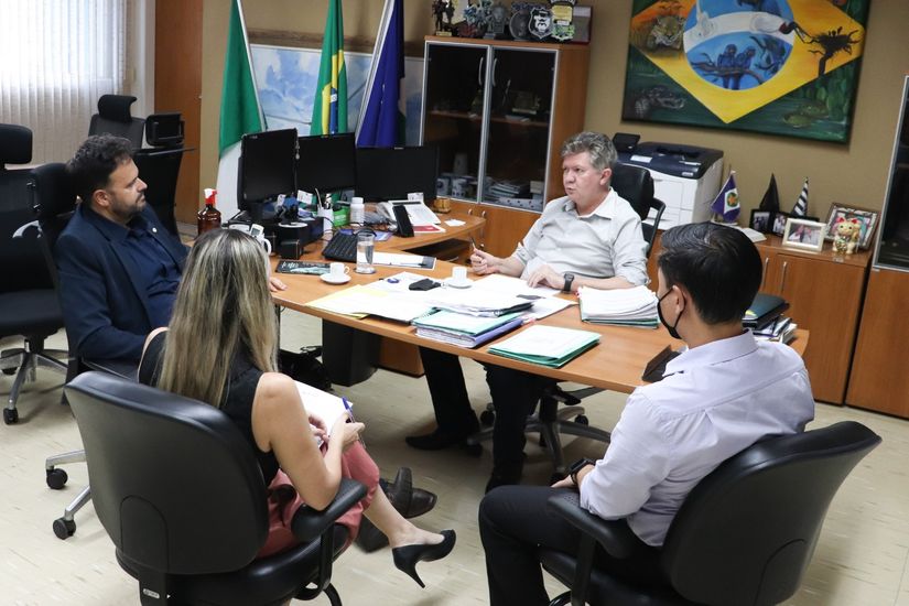 Bustamante se reúne com a Comissão de Segurança Pública da AL. (Foto: assessoria)