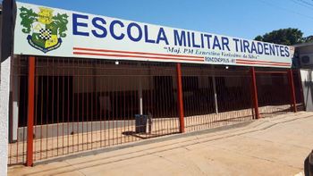 Foto: E.E. Militar Tiradentes Major PM Ernestino Veríssimo da Silva