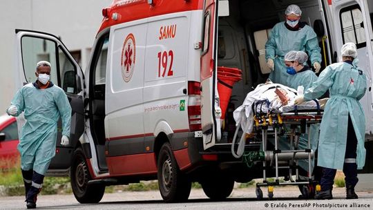 Eraldo Peres/AP - Photo/Picture Alliance