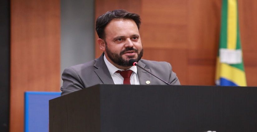 Deputado Claudinei reivindica prioridade para motoristas profissionais e autônomos de MT