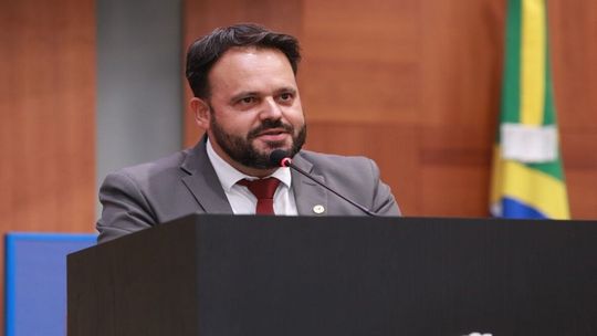 Deputado Claudinei reivindica prioridade para motoristas profissionais e autônomos de MT