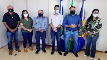 Deputado Claudinei com o presidente da Coress e representantes da APOR
