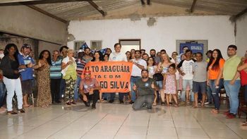 Deputado Thiago com autoridades políticas e militância de Alto Araguaia