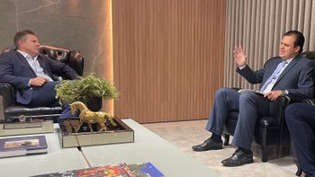 Thiago Silva durante conversa com Mauro Mendes / Assessoria