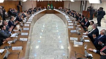 Governador em exercício participa de reunião com presidente Luiz Inácio Lula da Silva, em Brasília - Foto por: Fabio Rodrigues Pozzebom/Agên