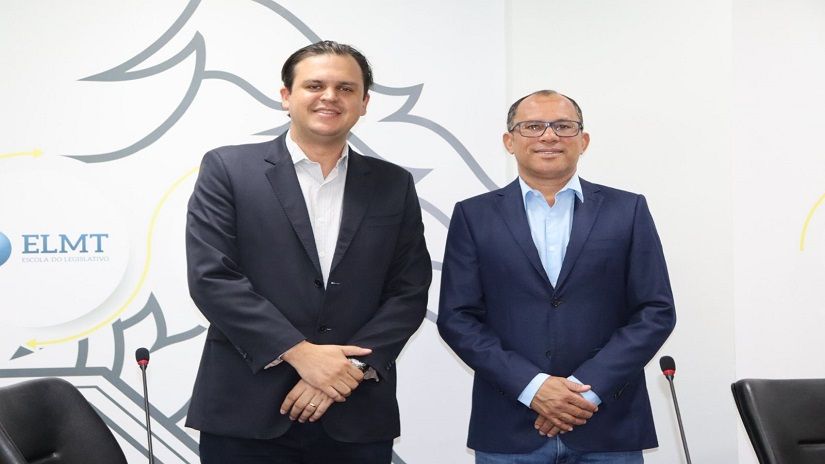 Thiago Silva toma posse na Comissão de Revisão Territorial da AL