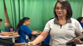 A professora Suzana Ferreira Dias de Assis, da Escola Estadual Plácido de Castro, em Diamantino