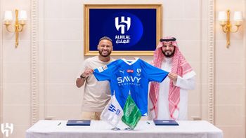 Neymar assina contrato - Divulgação / Al-Hilal