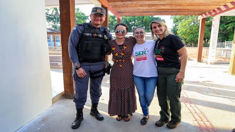 Cel. Dorileo, a primeira-dama de MT Virginia Mendes, Arielle Heredia Dorileo (esposa do Cel. Dorileo) e a secretária da Setasc, Cel. Grasie