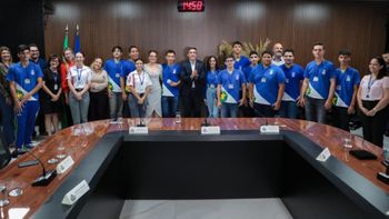 Primeira-dama de MT Virginia Mendes e Jovens Embaixadores do Estado de Mato Grosso Crédito - Jana Pessôa
