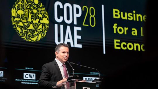 Governador Mauro Mendes defendeu que as empresas estrangeiras e brasileiras respeitem o Código Florestal. Crédito - Secom-MT