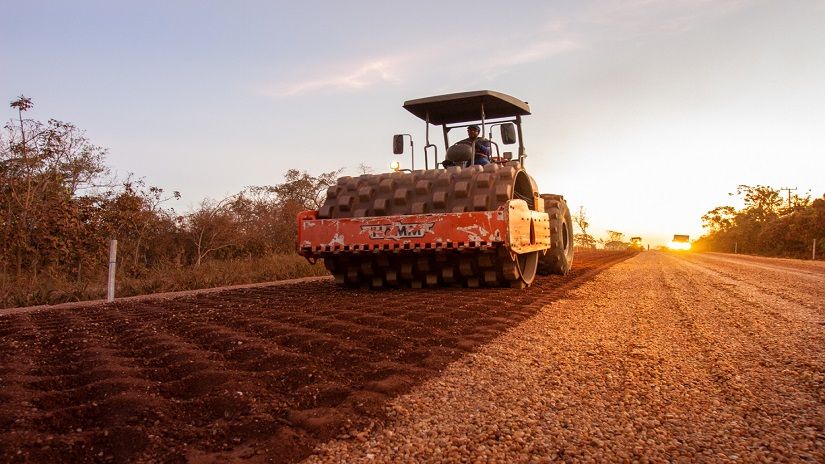 Obras na MT-240 em Tangará da Serra