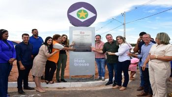Entrega de unidades habitacionais do Programa SER Família Habitação - Faixa Zero, em Ribeirão Cascalheira. - Foto por: João Reis