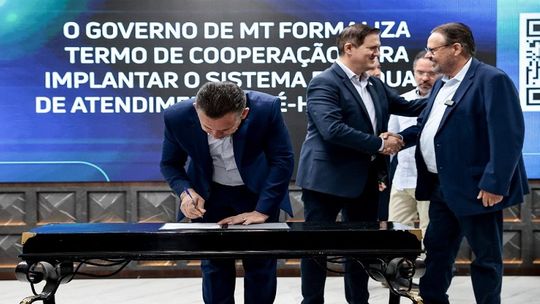 Mayke Toscano | Secom-MT