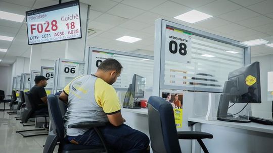 Atendimento presencial por agendamento, na sede do Detran-MT, em Cuiabá - Foto por: Secom-MT