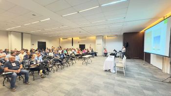 Palestra de abertura foi ministrada pelo representante do Mapa, Érico Tadashi, que abordou sobre o panorama nacional dos programas fitossani