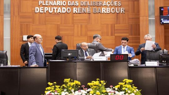 Sessão Plenária Ordinária - Foto por: ANGELO VARELA / ALMT
